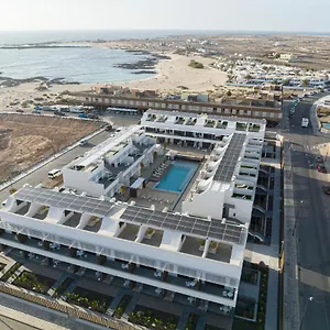 Esmeralda Homes By Livvo Apartment